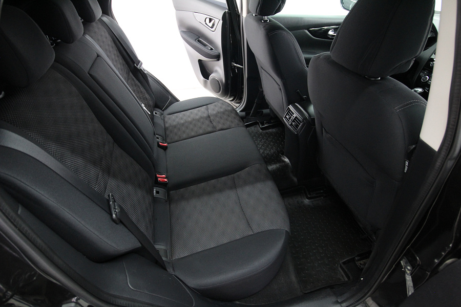Nissan Qashqai, 2014г., передний привод, вариатор