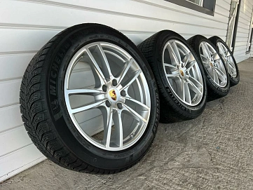 Porsche Cayenne, 2018г, передний привод, автомат