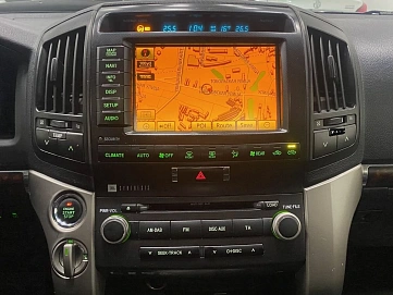 Toyota Land Cruiser, 2011г, полный привод, автомат