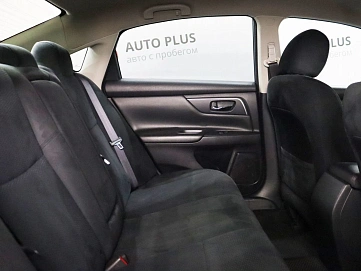 Nissan Altima, 2015г, передний привод, вариатор