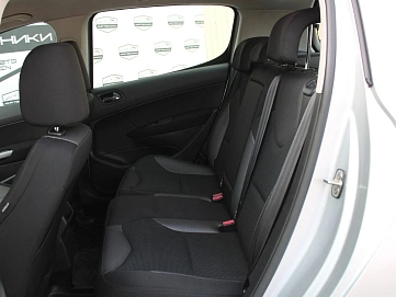 Peugeot 308, 2012г, передний привод, автомат