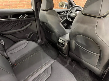 Geely Coolray, 2025г, передний привод, робот