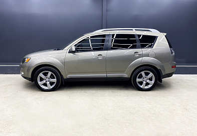 Mitsubishi Outlander, 2008г, полный привод, автомат