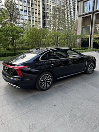Hongqi H5, 2023г, передний привод, автомат