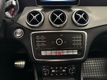 Mercedes-Benz , 2016г., передний привод, автомат