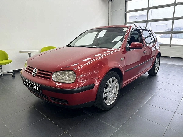 Volkswagen Golf, 2003г., передний привод, механика