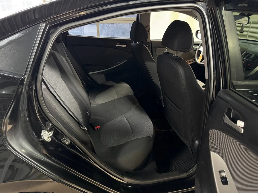 Hyundai Solaris, 2013г., передний привод, механика