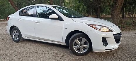 Mazda 3, 2013г, передний привод, автомат