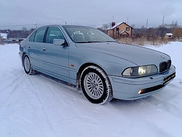BMW 5 серии, 2002г, задний привод, автомат
