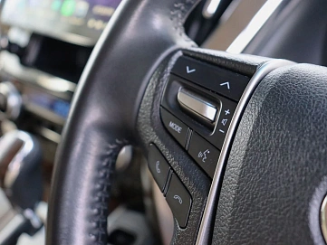 Toyota Alphard, 2019г, полный привод, вариатор