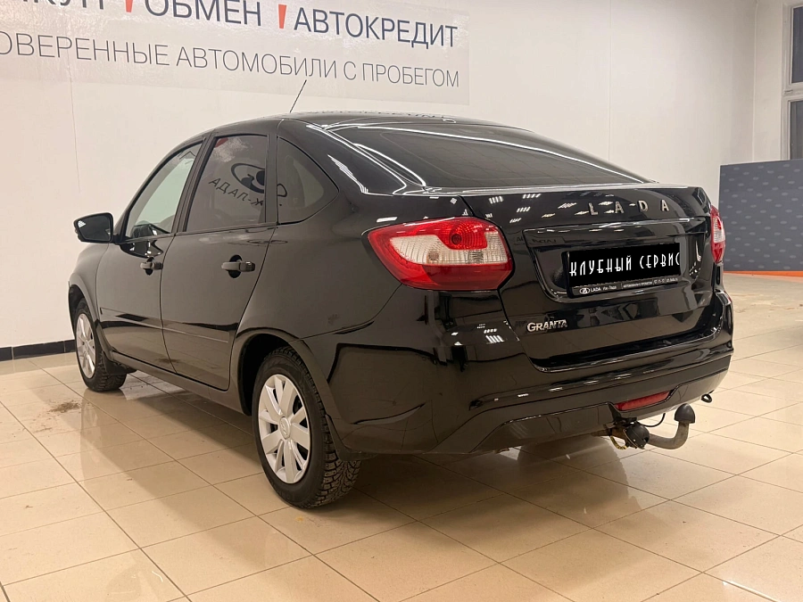 Lada (ВАЗ) Granta, 2023г., передний привод, механика