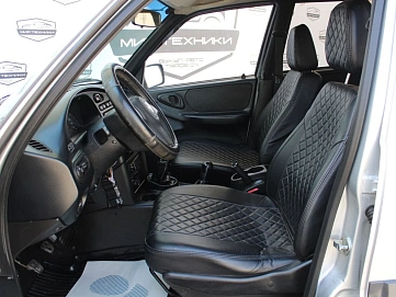 Chevrolet Niva, 2012г, полный привод, механика