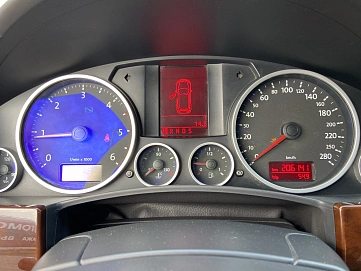 Volkswagen Touareg, 2007г, полный привод, автомат