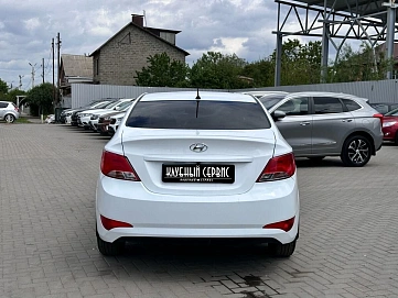 Hyundai Solaris, 2015г, передний привод, механика