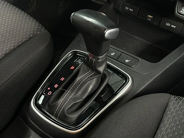 Kia , 2021г., передний привод, автомат