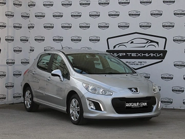 Peugeot 308, 2012г, передний привод, автомат