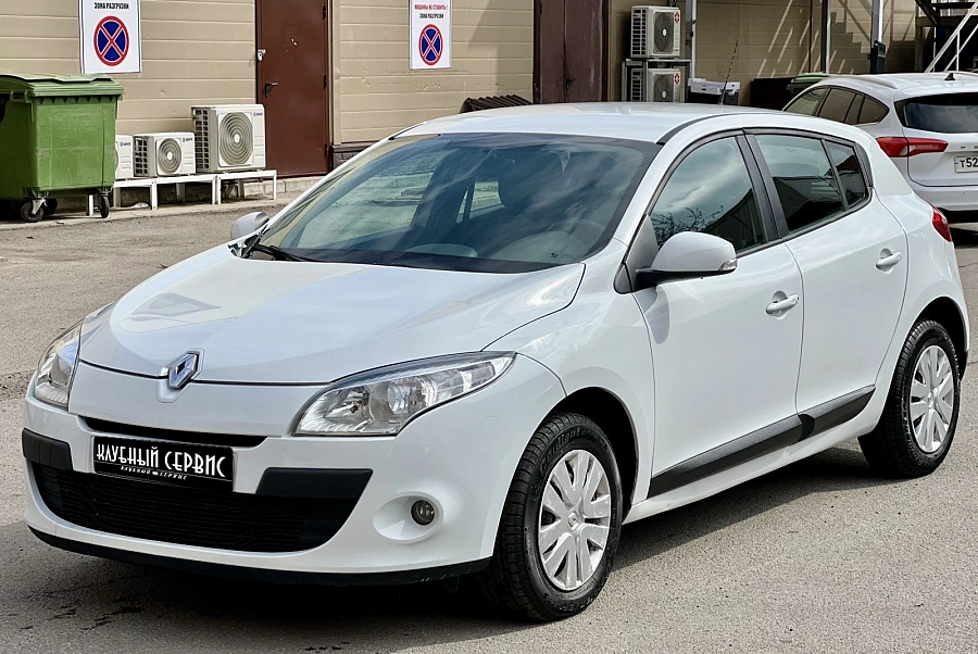 Renault Megane, 2012г., передний привод, механика