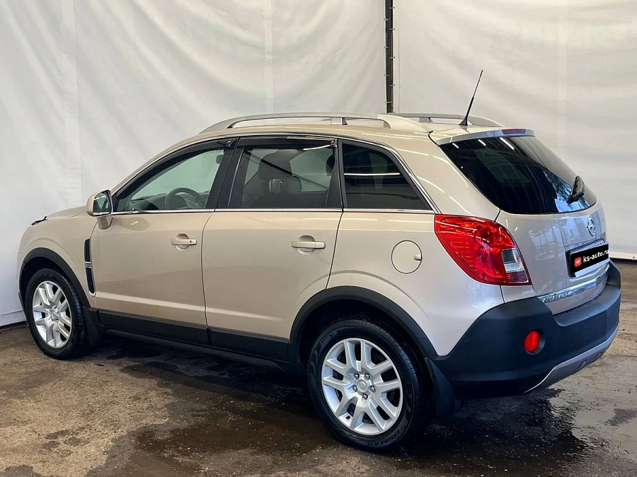 Opel Antara, 2013г., полный привод, автомат