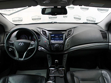 Hyundai i40, 2012г, передний привод, автомат
