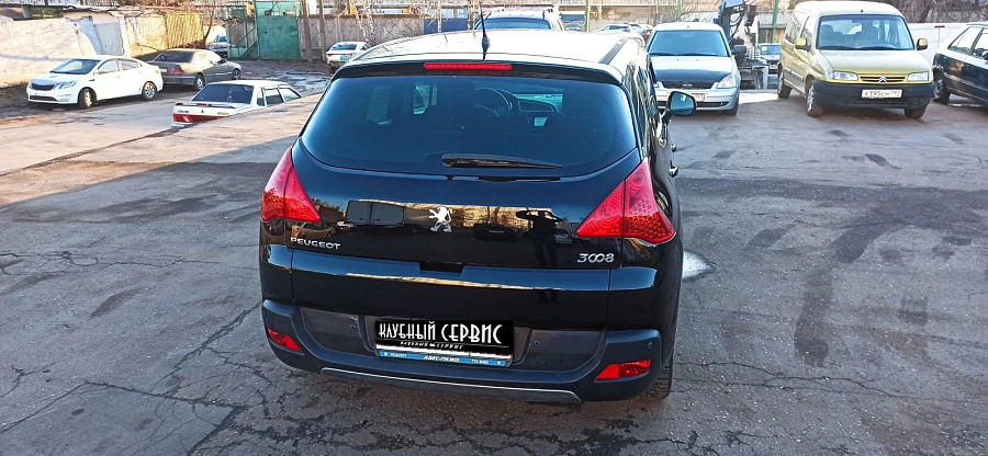 Peugeot 3008, 2011г., передний привод, механика