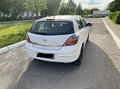 Opel Astra, 2012г., передний привод, механика
