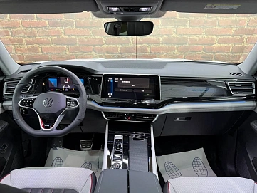 Volkswagen , 2025г., полный привод, робот