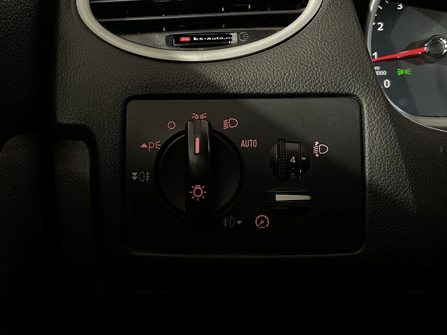 Ford Focus, 2010г., передний привод, автомат