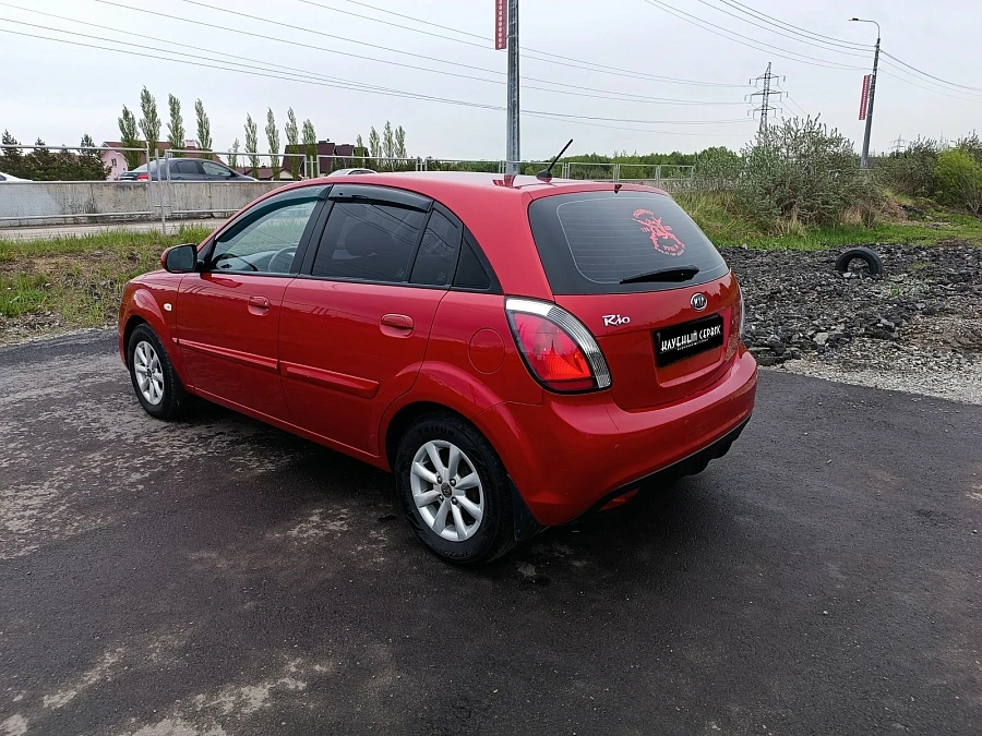 Kia Rio, 2010г., передний привод, механика