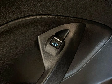 Ford Kuga, 2016г, передний привод, автомат