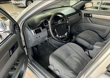 Chevrolet Lacetti, 2006г, передний привод, механика