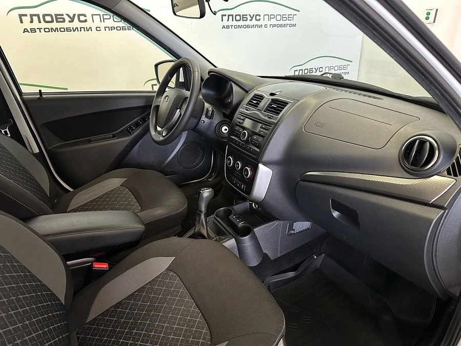 Lada (ВАЗ) Granta, 2019г., передний привод, механика