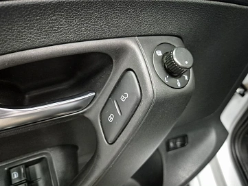 Volkswagen Polo, 2019г, передний привод, автомат