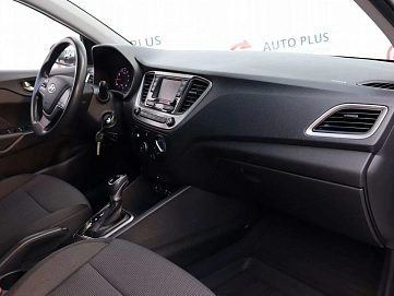 Hyundai Solaris, 2018г, передний привод, автомат