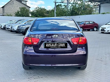 Hyundai Elantra, 2009г, передний привод, механика