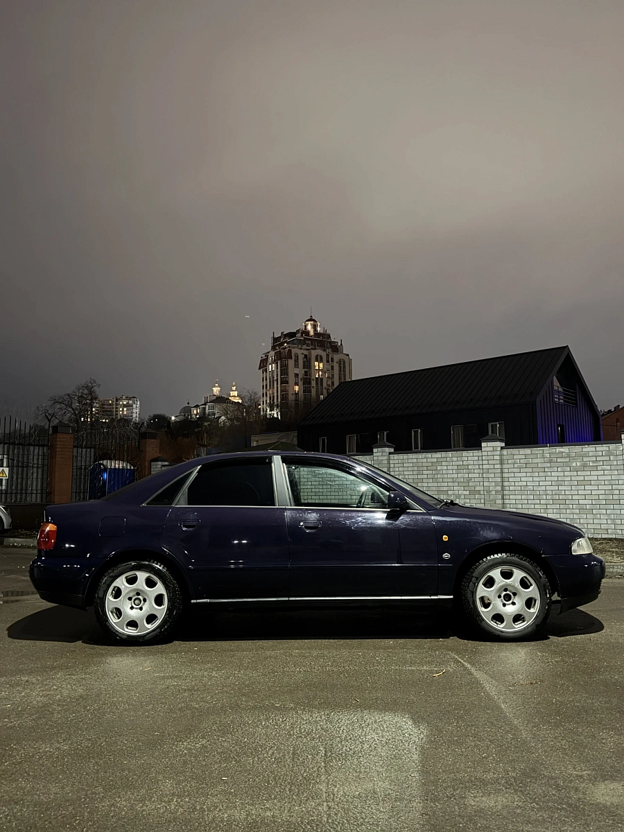 Audi A4, 1996г., передний привод, механика