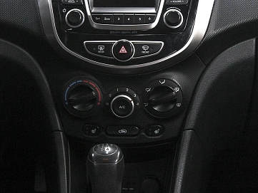 Hyundai Solaris, 2012г, передний привод, механика