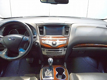 Infiniti QX60, 2019г, полный привод, вариатор