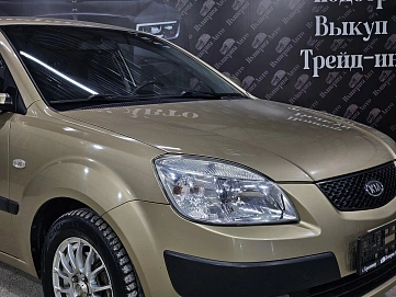 Kia Rio, 2006г, передний привод, автомат