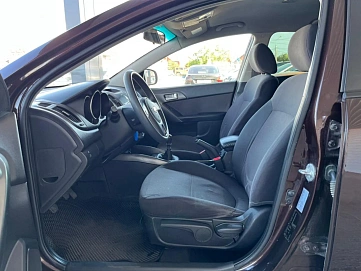 Kia Cerato, 2011г, передний привод, механика
