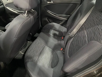 Hyundai Solaris, 2015г., передний привод, автомат