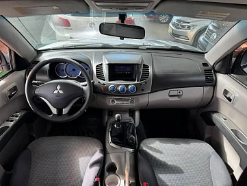 Mitsubishi L200, 2008г, полный привод, автомат