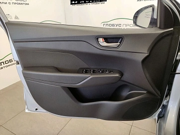 Hyundai Solaris, 2018г, передний привод, автомат