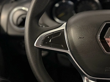 Renault Logan, 2021г, передний привод, автомат