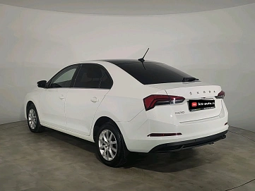 Skoda Rapid, 2021г, передний привод, робот