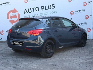 Opel Astra, 2010г, передний привод, автомат