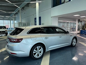 Renault Talisman, 2017г, передний привод, робот