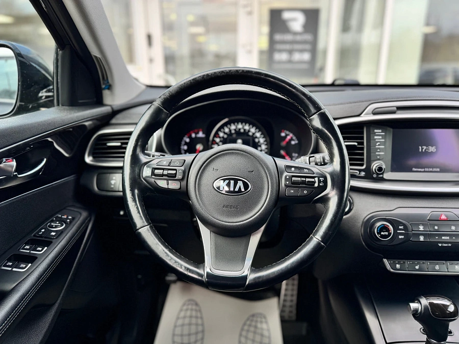 Kia Sorento, 2016г., полный привод, автомат