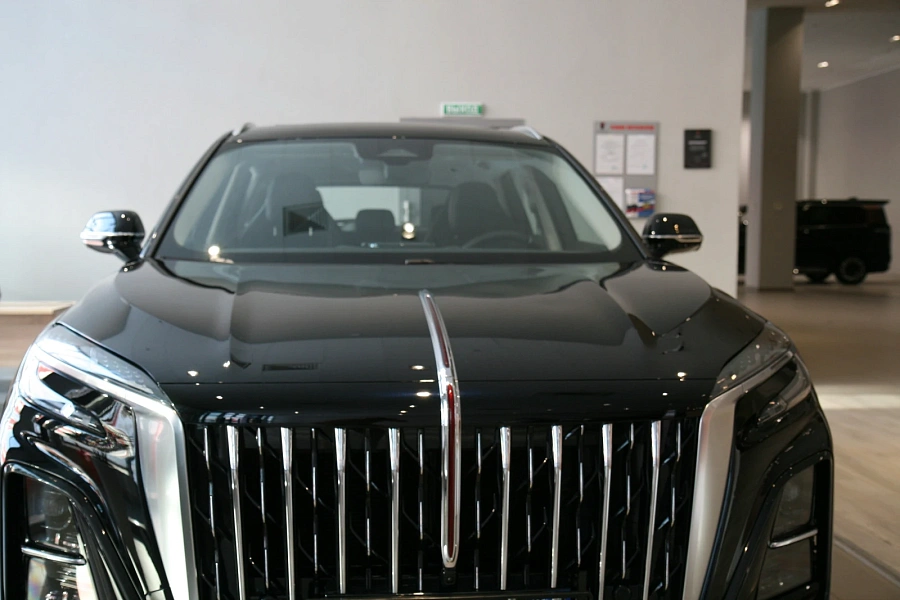Hongqi HS3, 2025г., передний привод, робот