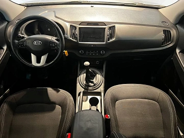 Kia Sportage, 2011г, передний привод, механика