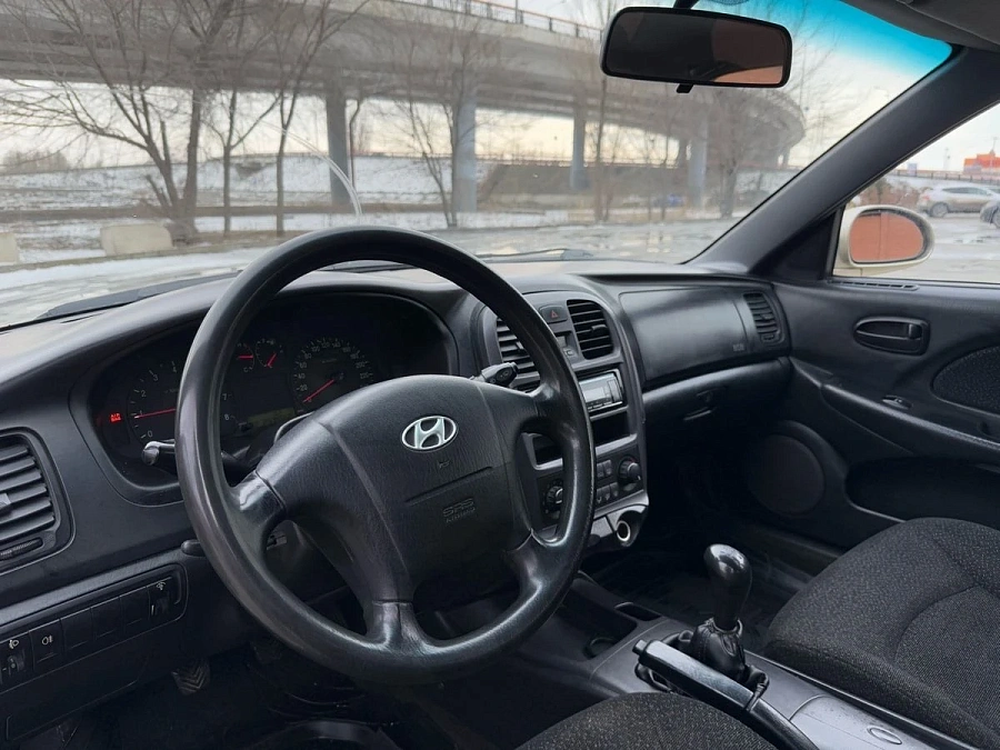 Hyundai Sonata, 2005г., передний привод, механика